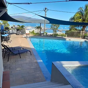 Airlie Aparthotel